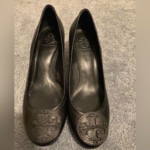Tory Burch Black Wedge 9